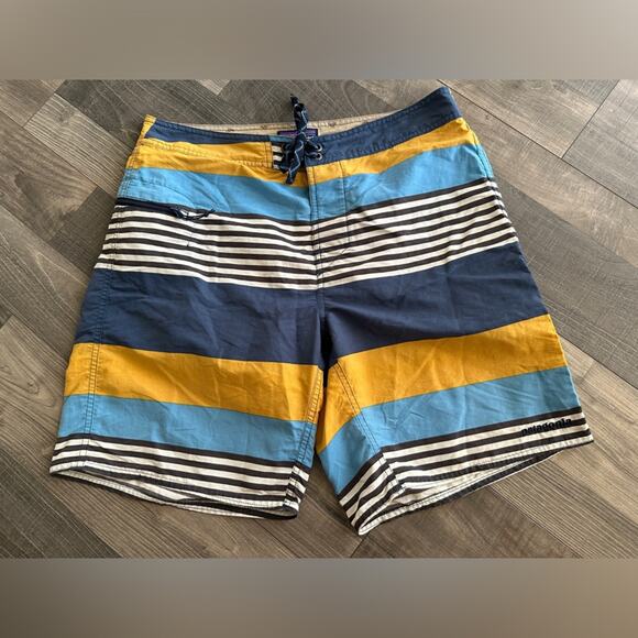 Patagonia Wavefarer Boardshorts - Picture 1 of 6